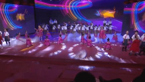 赤峰廣播電視臺(tái)2022年春節(jié)聯(lián)歡晚會(huì)完成錄制，春節(jié)與您相約熒屏